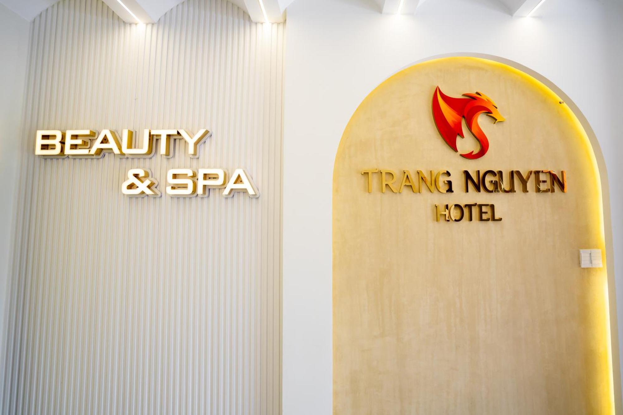 Trang Nguyen Hue Hotel Bagian luar foto